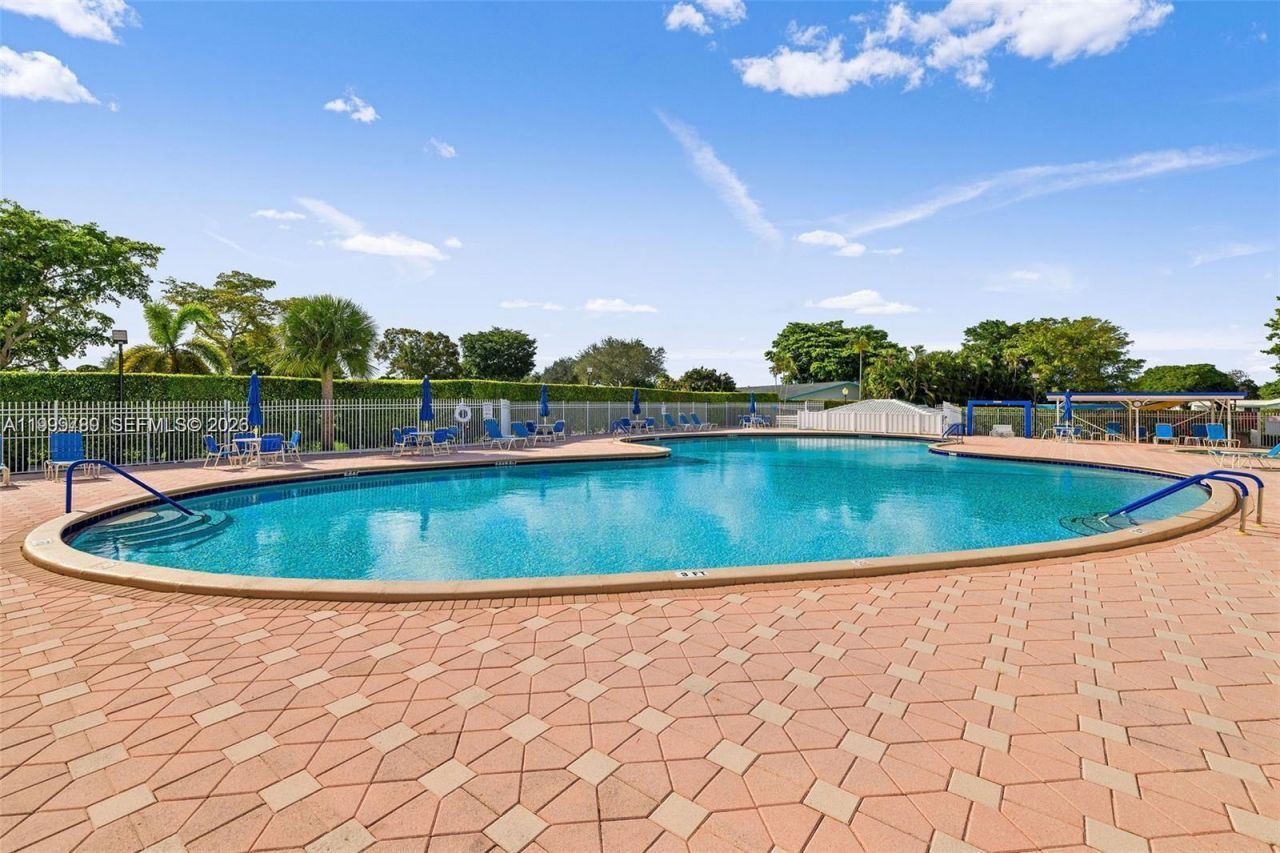 1086 NW 88th Way, Plantation, FL 33322 Photo