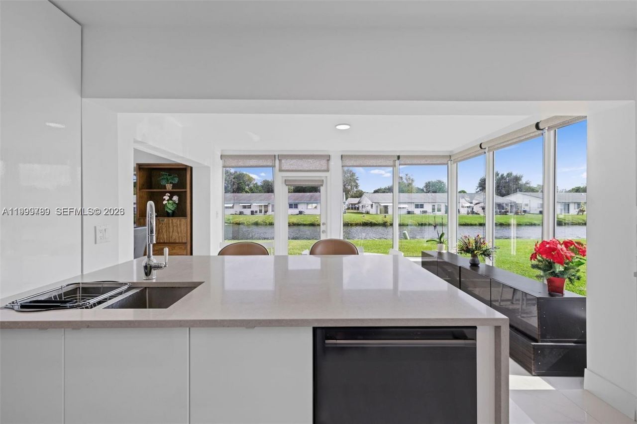 1086 NW 88th Way, Plantation, FL 33322 Photo