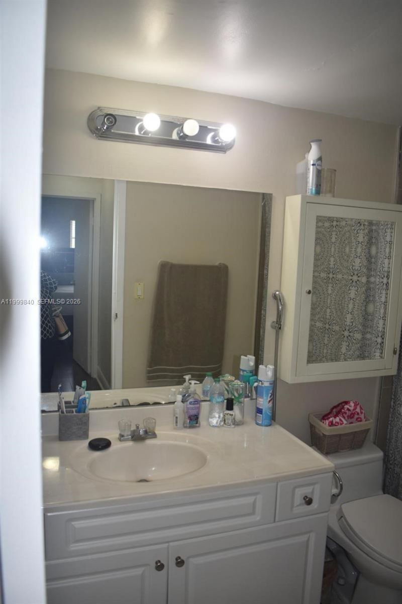 5231 Geneva Way, Unit 204, Doral, FL 33166 Photo