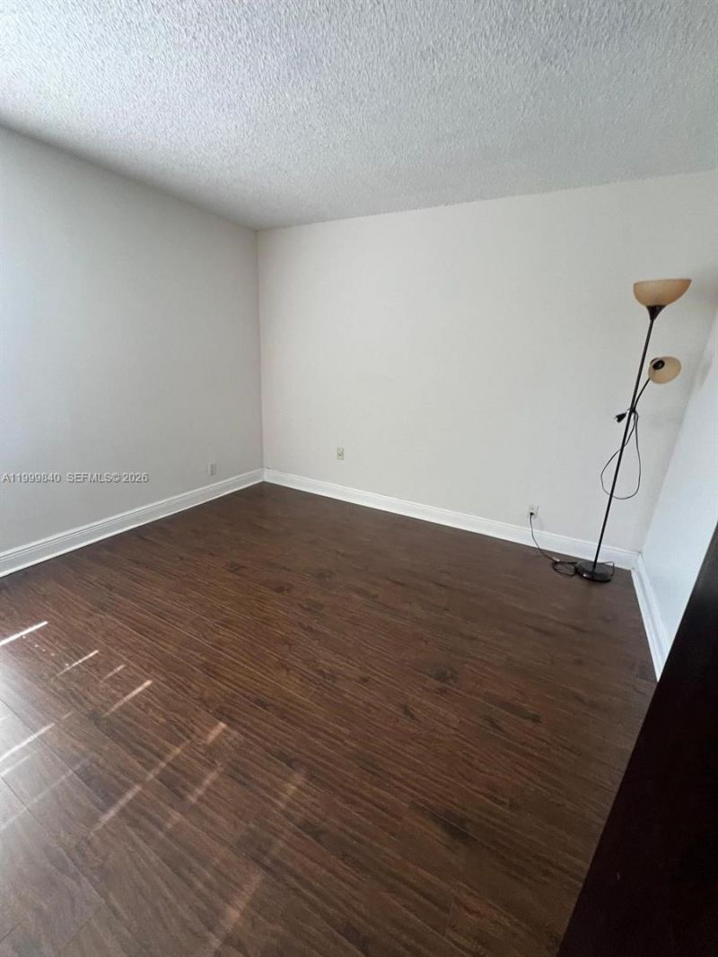 5231 Geneva Way, Unit 204, Doral, FL 33166 Photo