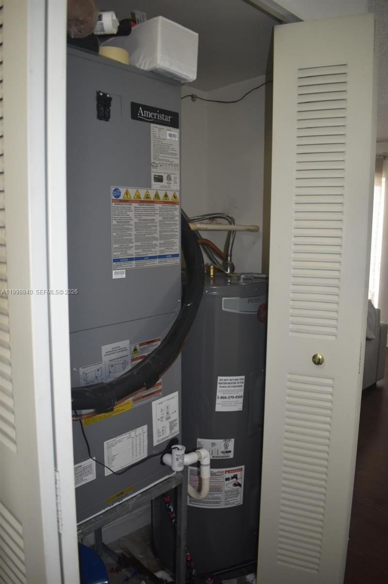 5231 Geneva Way, Unit 204, Doral, FL 33166 Photo