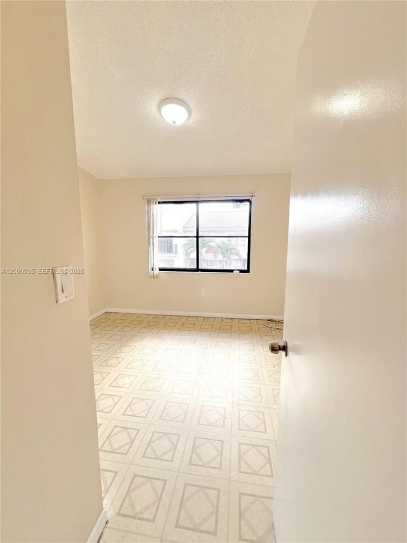 5575 W 26th Court, Unit 203, Hialeah, FL 33016 Photo