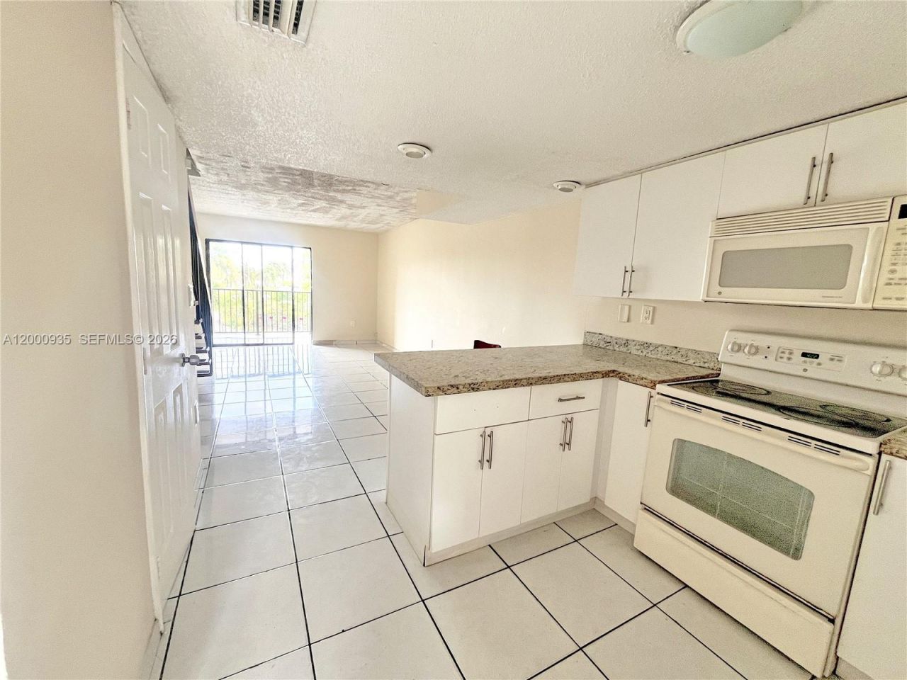 5575 W 26th Court, Unit 203, Hialeah, FL 33016 Photo