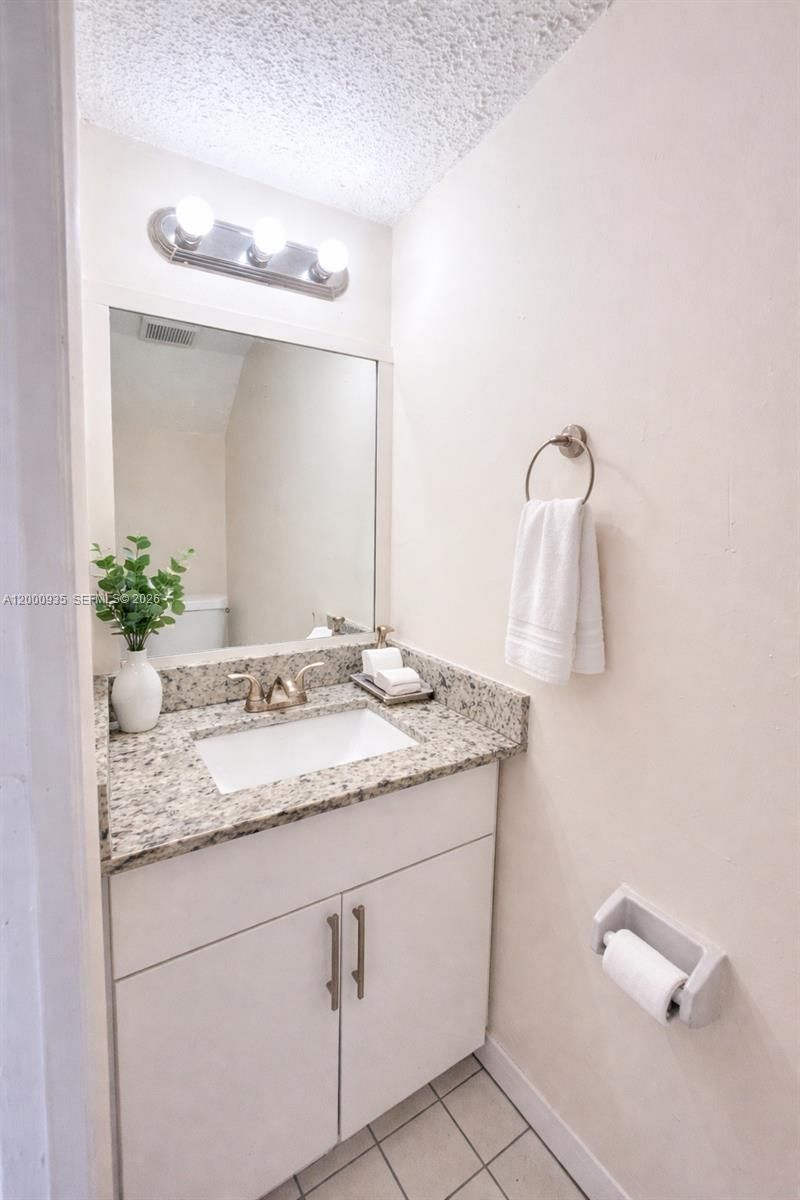 5575 W 26th Court, Unit 203, Hialeah, FL 33016 Photo