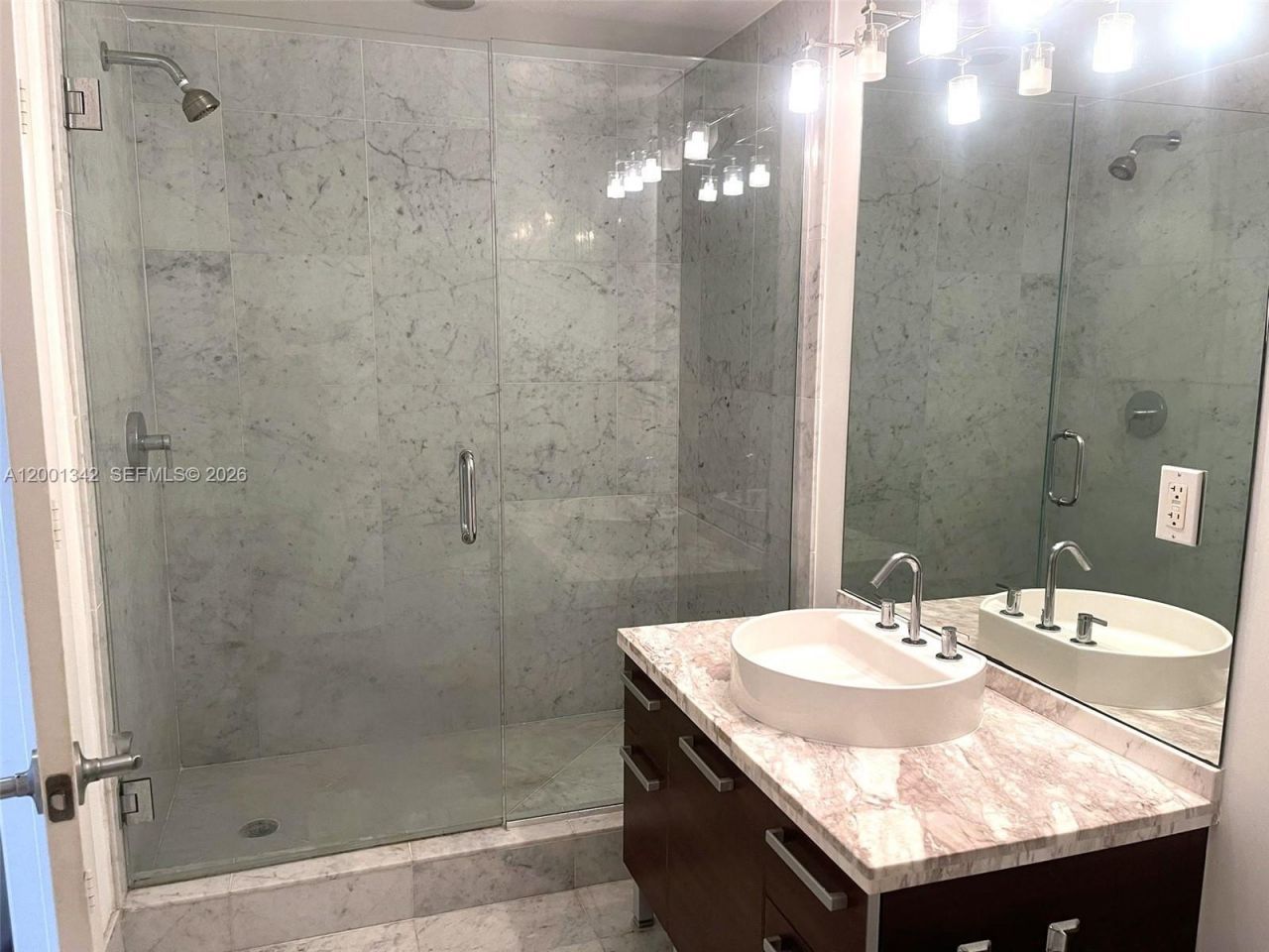 253 NE 2nd St, Unit 1004, Miami, FL 33132 Photo