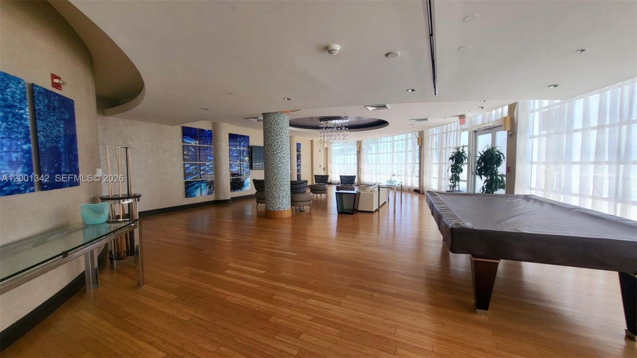 253 NE 2nd St, Unit 1004, Miami, FL 33132 Photo