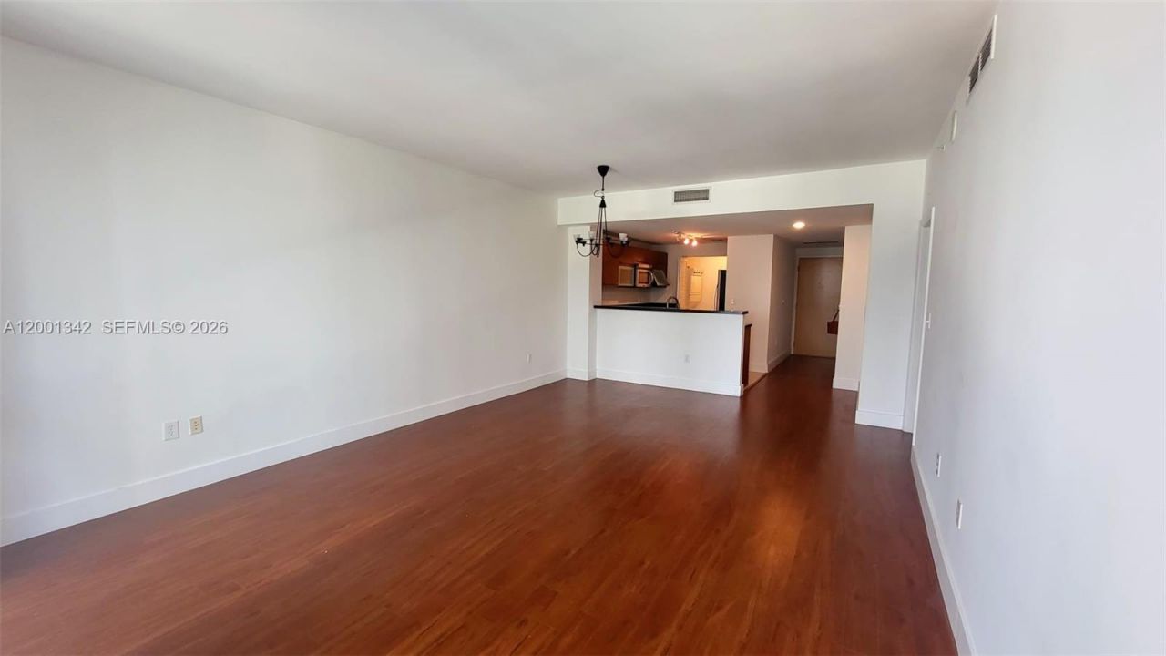 253 NE 2nd St, Unit 1004, Miami, FL 33132 Photo