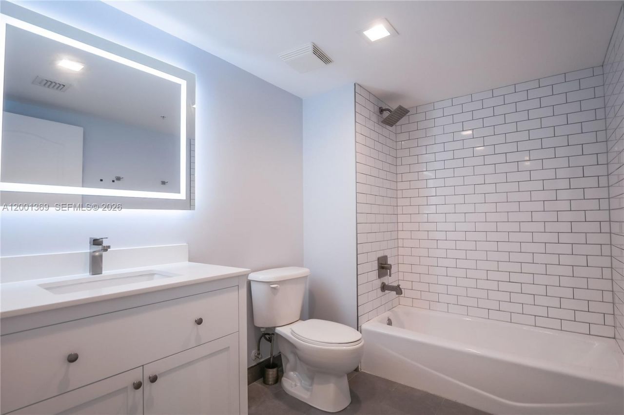 117 NW 42nd Ave, Unit 912, Miami, FL 33126 Photo