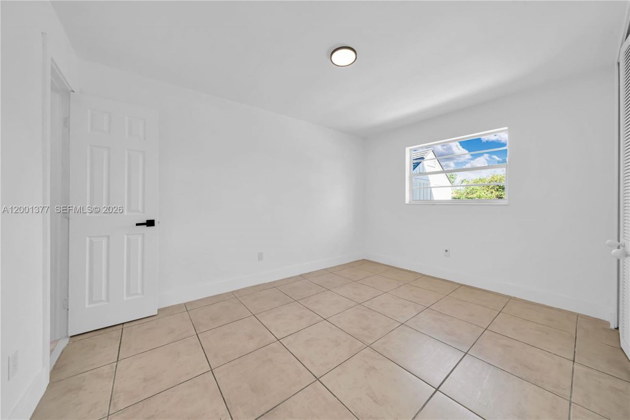 8241 SW 12th Ter , Miami, FL 33144 Photo