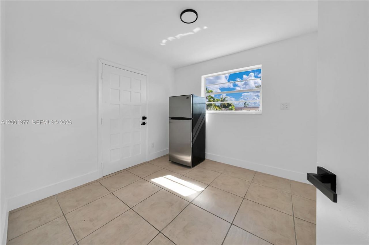 8241 SW 12th Ter , Miami, FL 33144 Photo