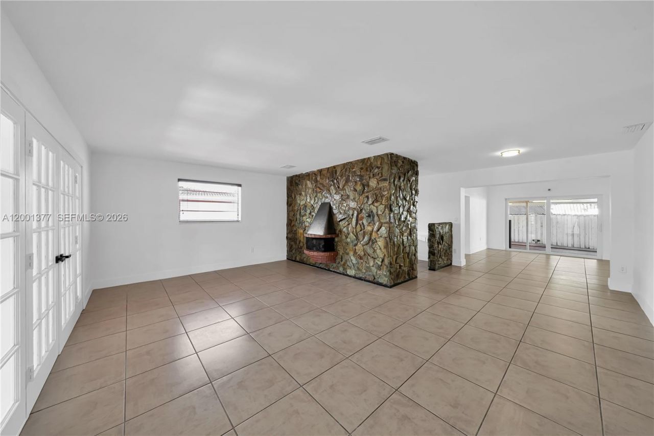 8241 SW 12th Ter, Miami, FL 33144 Photo