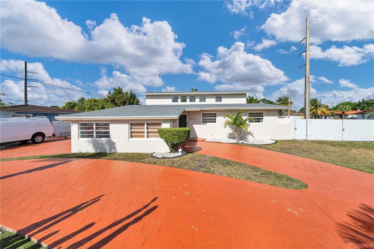 8241 SW 12th Ter , Miami, FL 33144 Photo