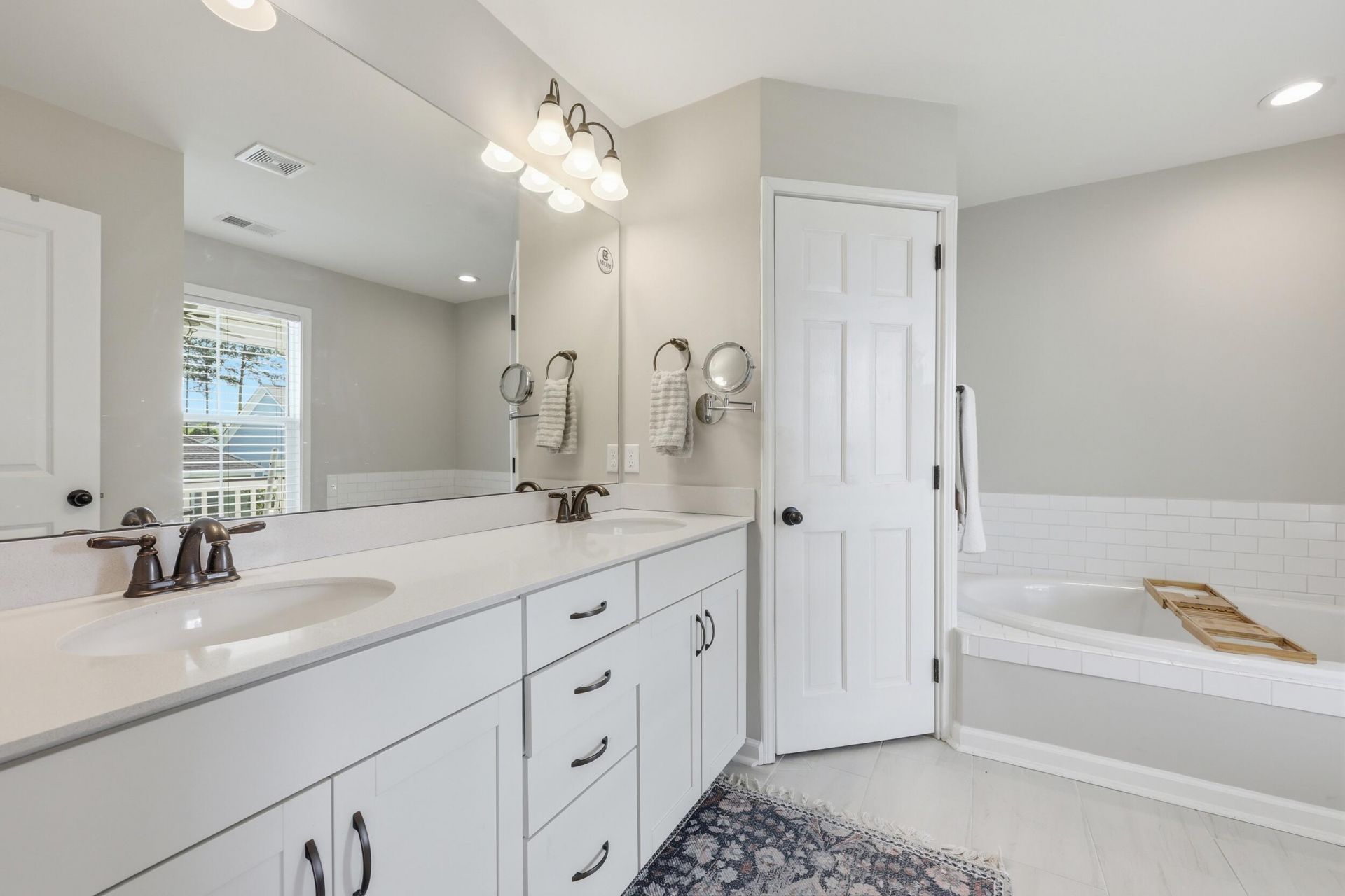 122 Angelica Avenue Photo 18