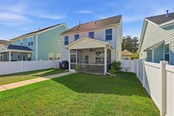 122 Angelica Avenue photo 4