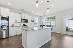 122 Angelica Avenue photo 4