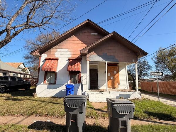 1215 N 26th Street, Waco, TX 76707