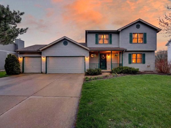 434 S Burr Oak Avenue, Oregon, WI 53575