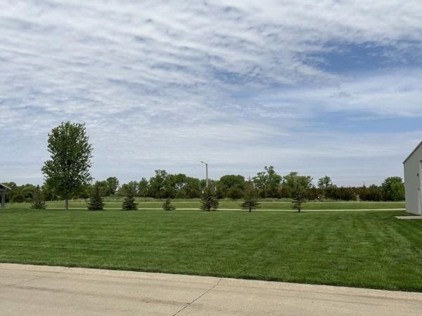 Blue Heron Rd, Arnolds Park, IA 51331