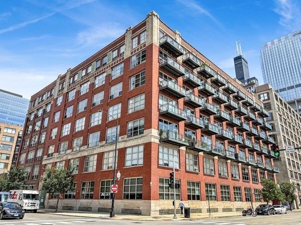 333 S Desplaines Street , Unit 302, Chicago, IL 60661