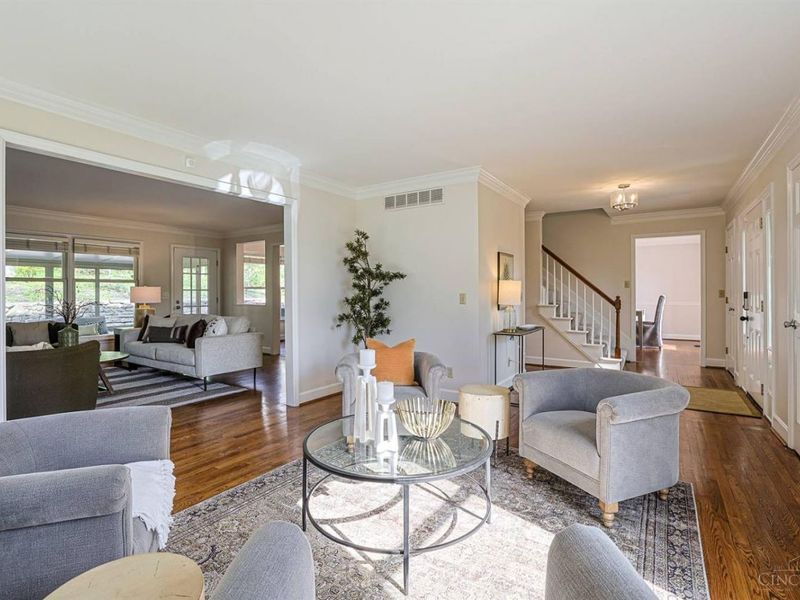 10564 Stablehand Drive, Symmes Township, OH 45242 Photo 7