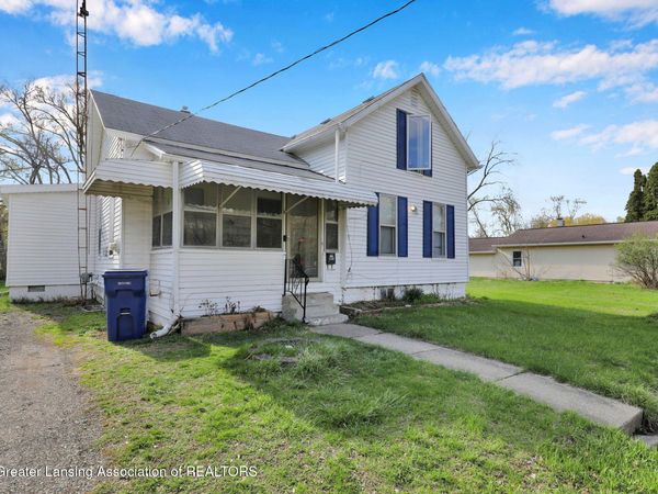 1108 N Blackstone Street, Jackson, MI 49202