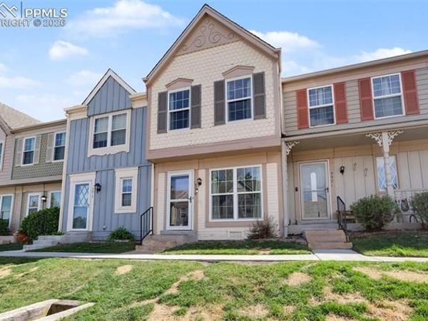 3319 Queen Anne Way, Colorado Springs, CO 80917