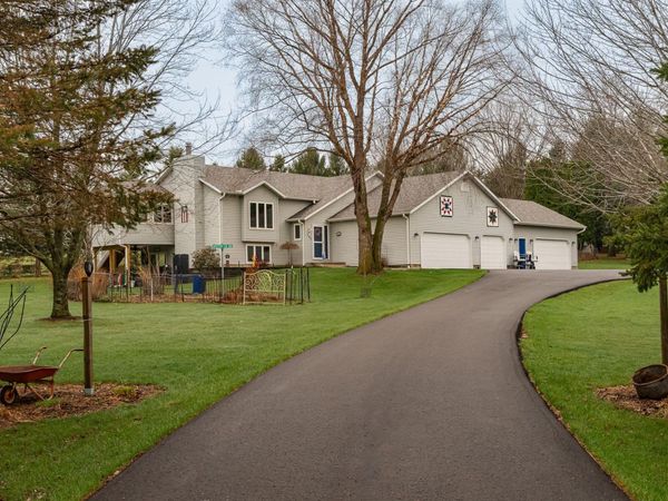 745 Treetop Lane SW, Oronoco, MN 55960