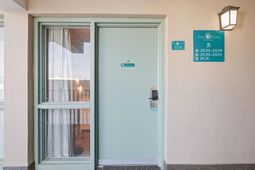 201 74th Ave. N photo 4