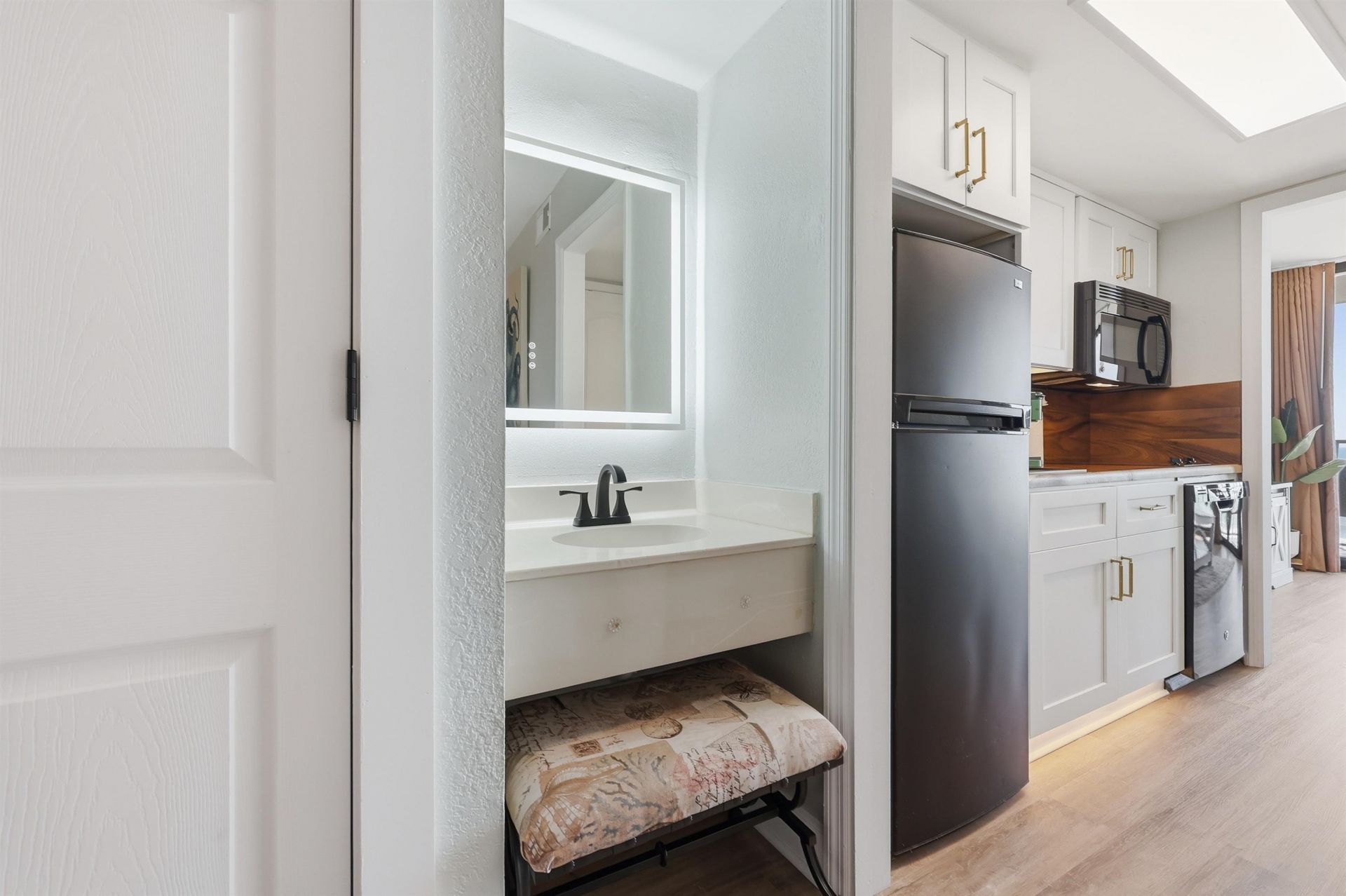 201 74th Ave. N Photo 8