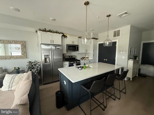 7523 RIDGE AVENUE , PHILADELPHIA, PA 19128