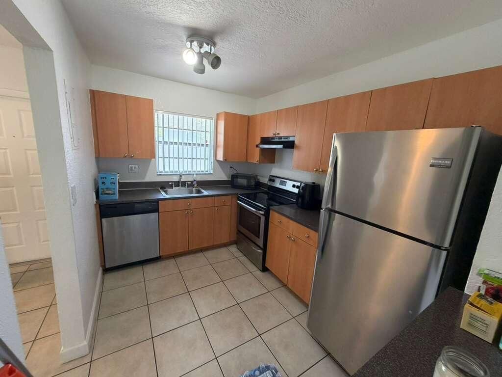 4869 NW 9th Drive, Unit 4869, Plantation, FL 33317 Photo