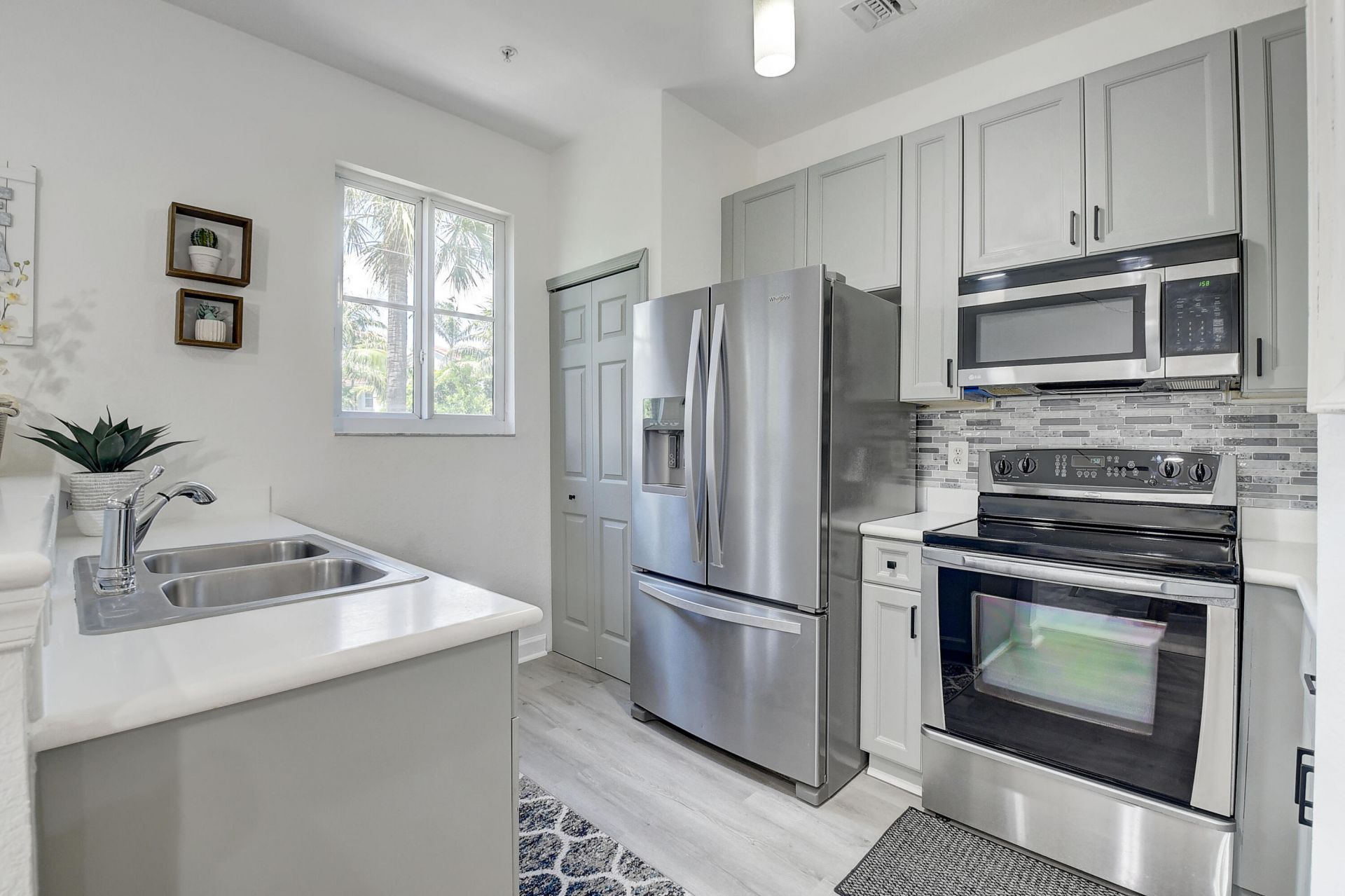 525 Bayfront Drive, Boynton Beach, FL 33435 Photo