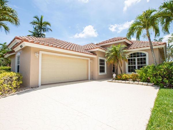 10821 La Salinas Circle, Boca Raton, FL 33428