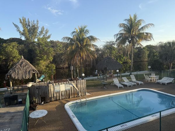 3211 SW 44th Street, Unit 215, Dania Beach, FL 33312