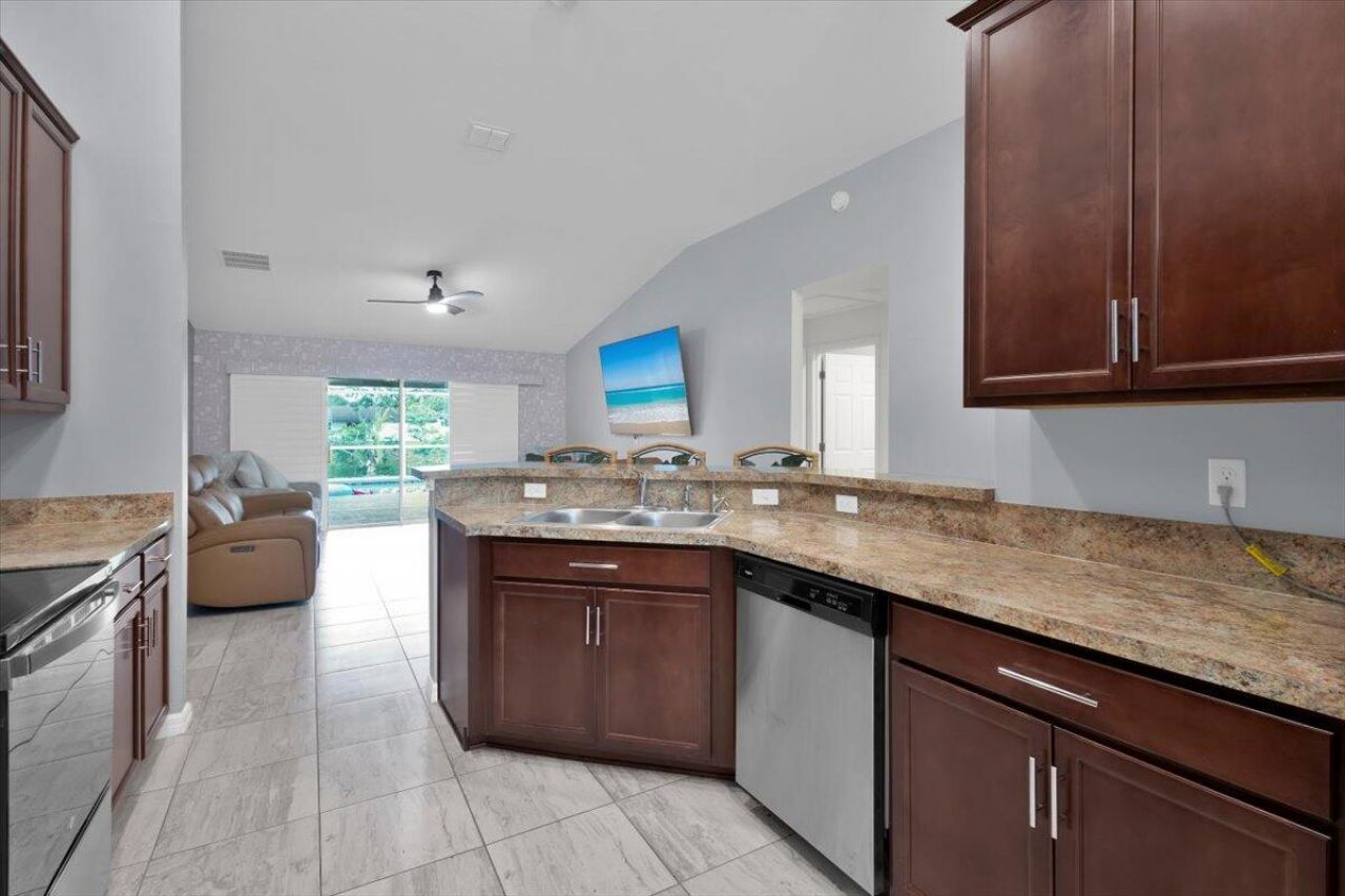 249 SE Whitmore Drive, Port Saint Lucie, FL 34984 Photo