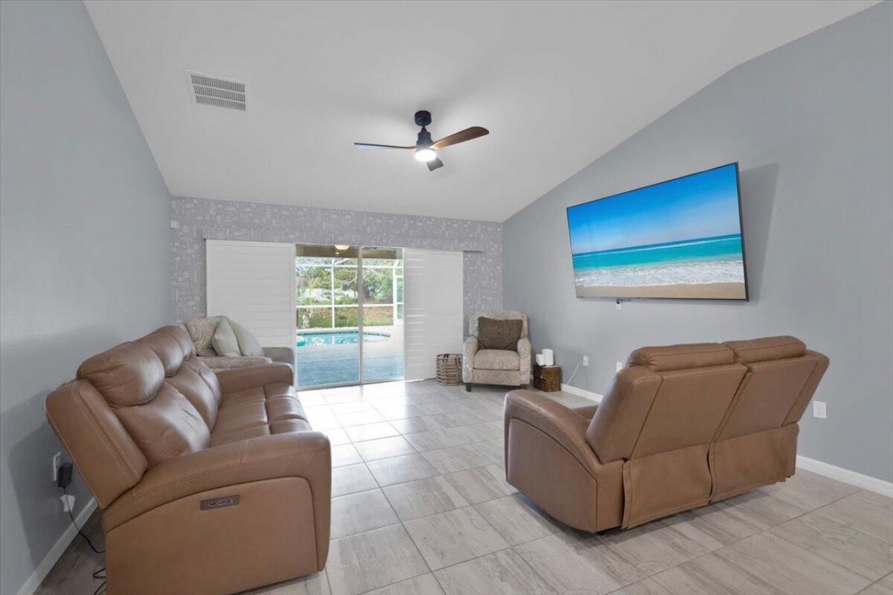 249 SE Whitmore Drive, Port Saint Lucie, FL 34984 Photo