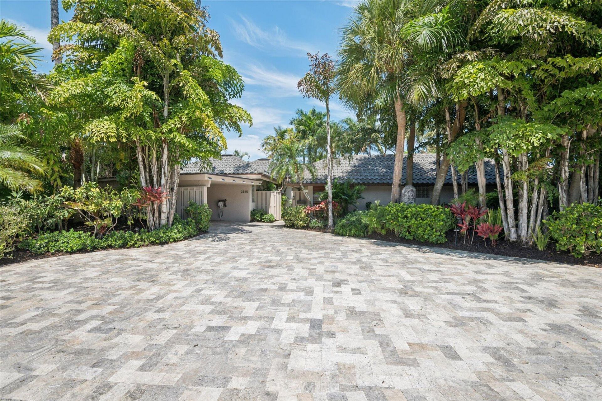2525 Barcelona Drive, Fort Lauderdale, FL 33301 Photo