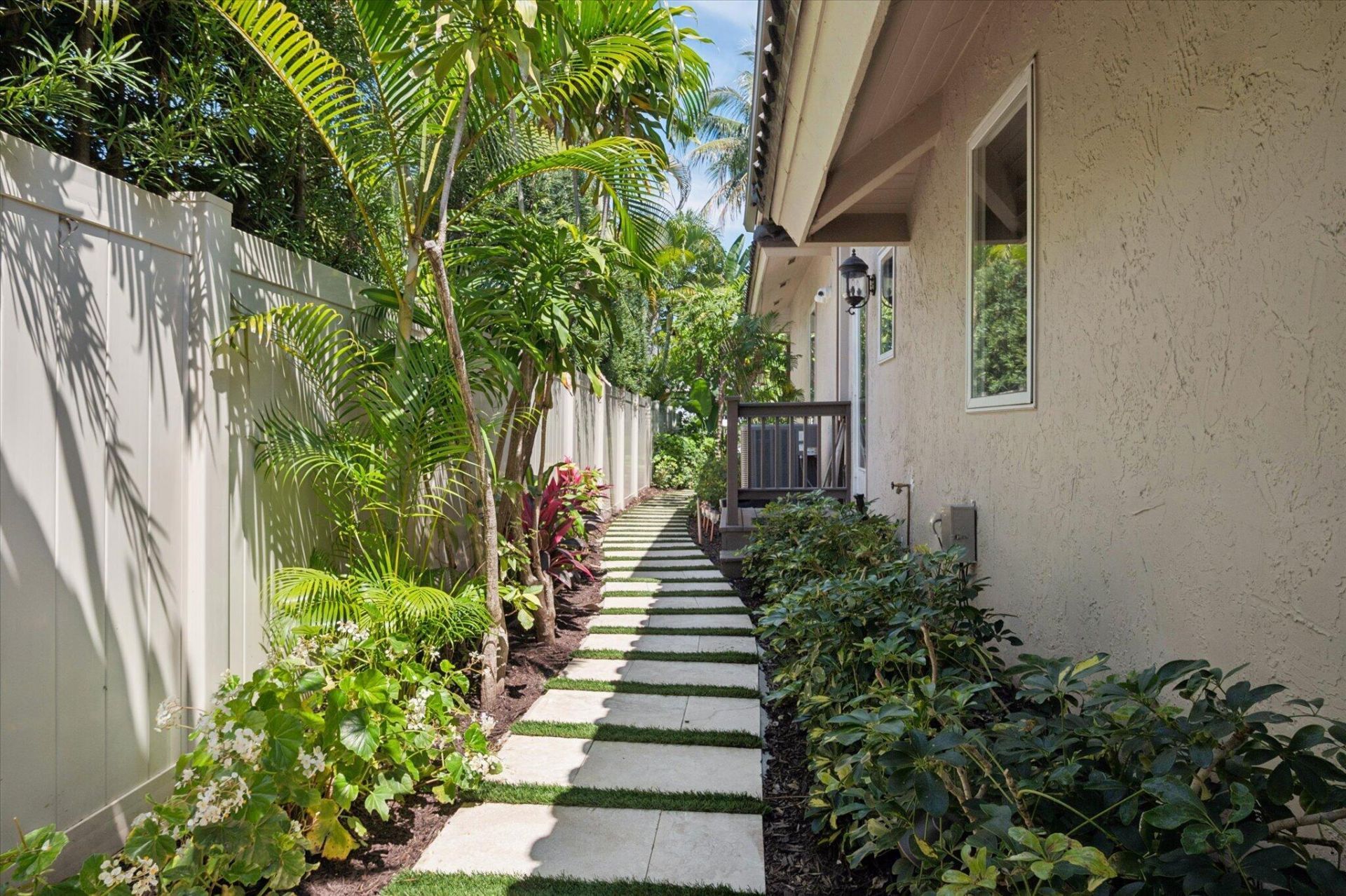 2525 Barcelona Drive, Fort Lauderdale, FL 33301 Photo