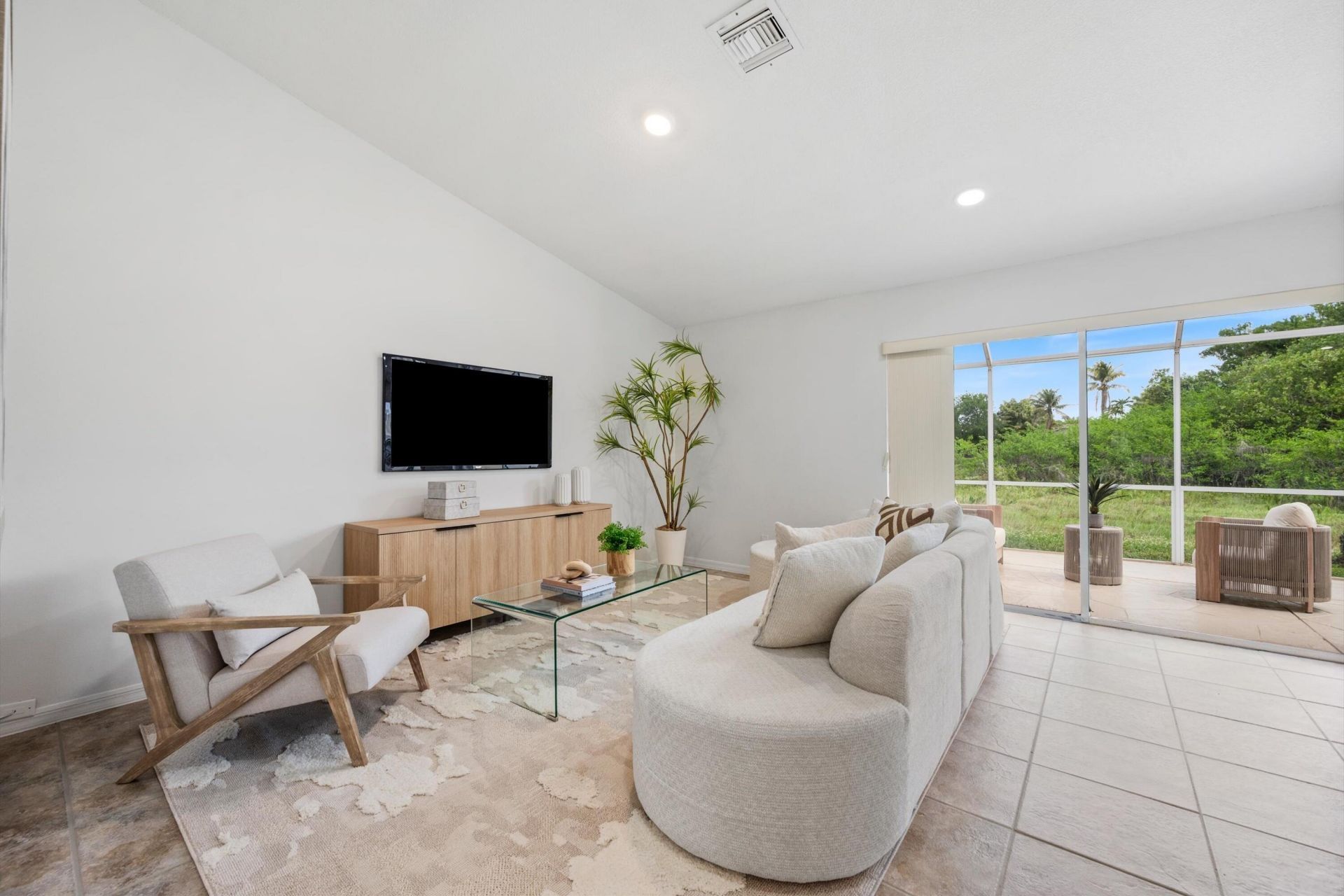 18219 SW 3rd Street, Pembroke Pines, FL 33029 Photo