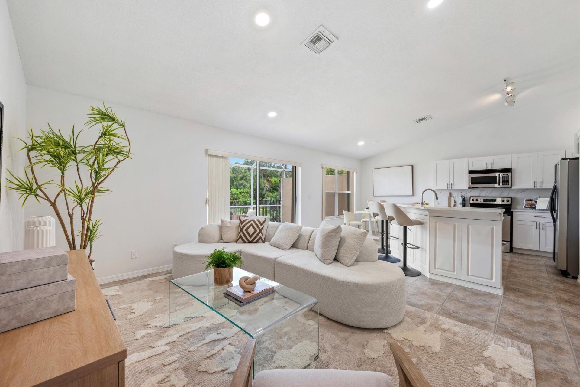 18219 SW 3rd Street, Pembroke Pines, FL 33029 Photo