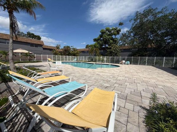 4869 NW 9th Drive, Unit 4869, Plantation, FL 33317