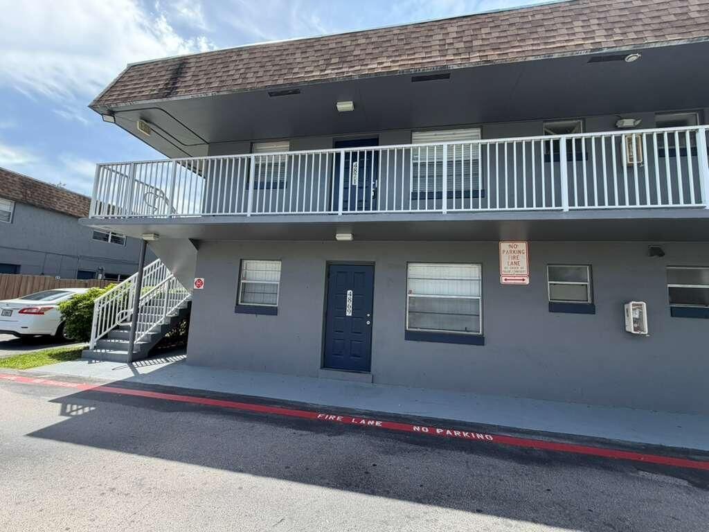 4869 NW 9th Drive, Unit 4869, Plantation, FL 33317 Photo