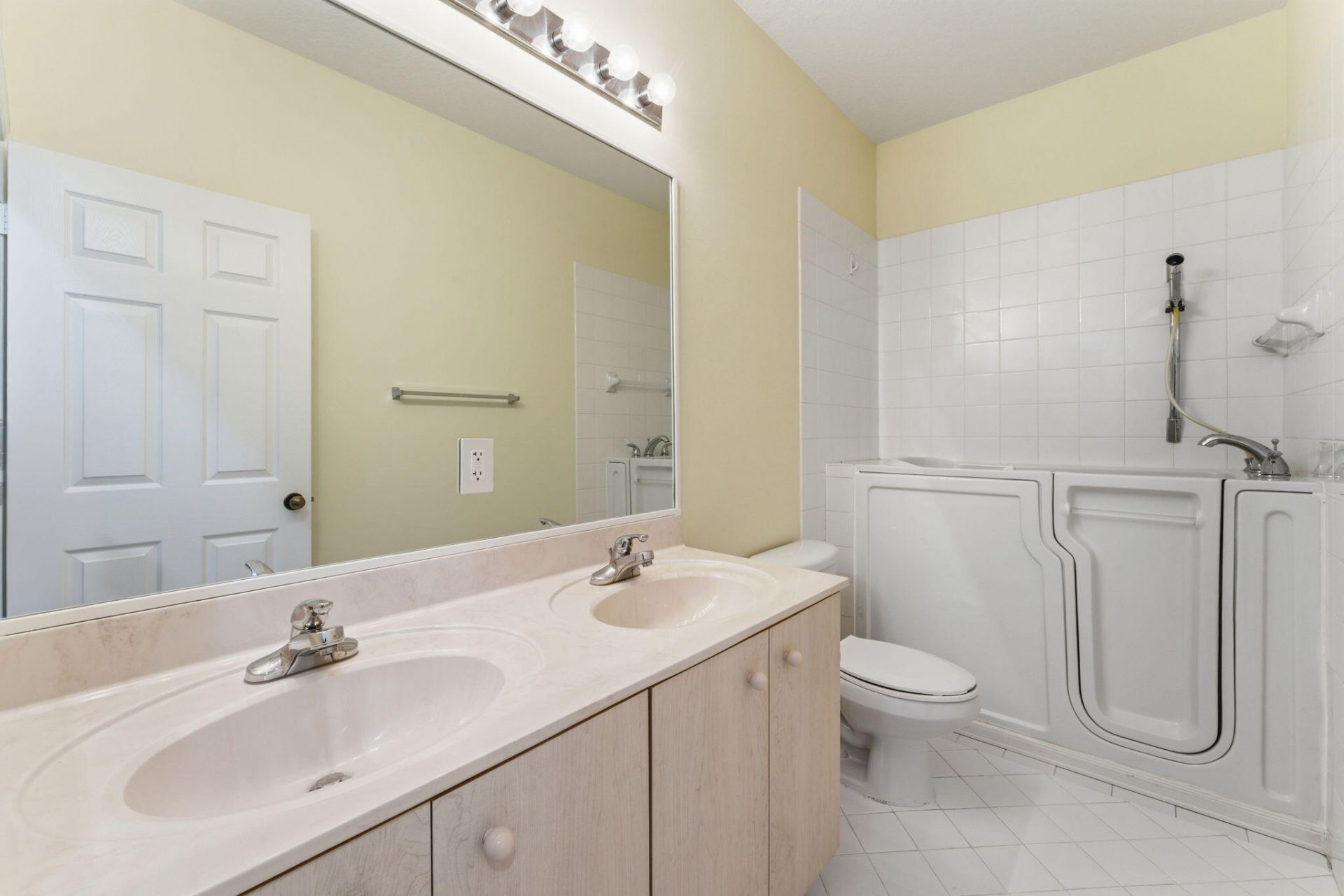 1112 Skylark Drive, Weston, FL 33327 Photo