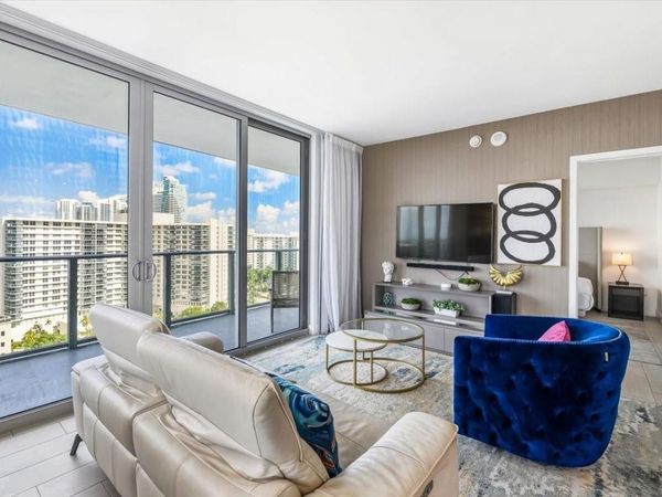 4010 S Ocean Drive, Unit R1102, Hollywood, FL 33019