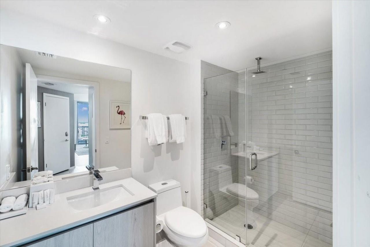 4010 S Ocean Drive, Unit R1102, Hollywood, FL 33019 Photo