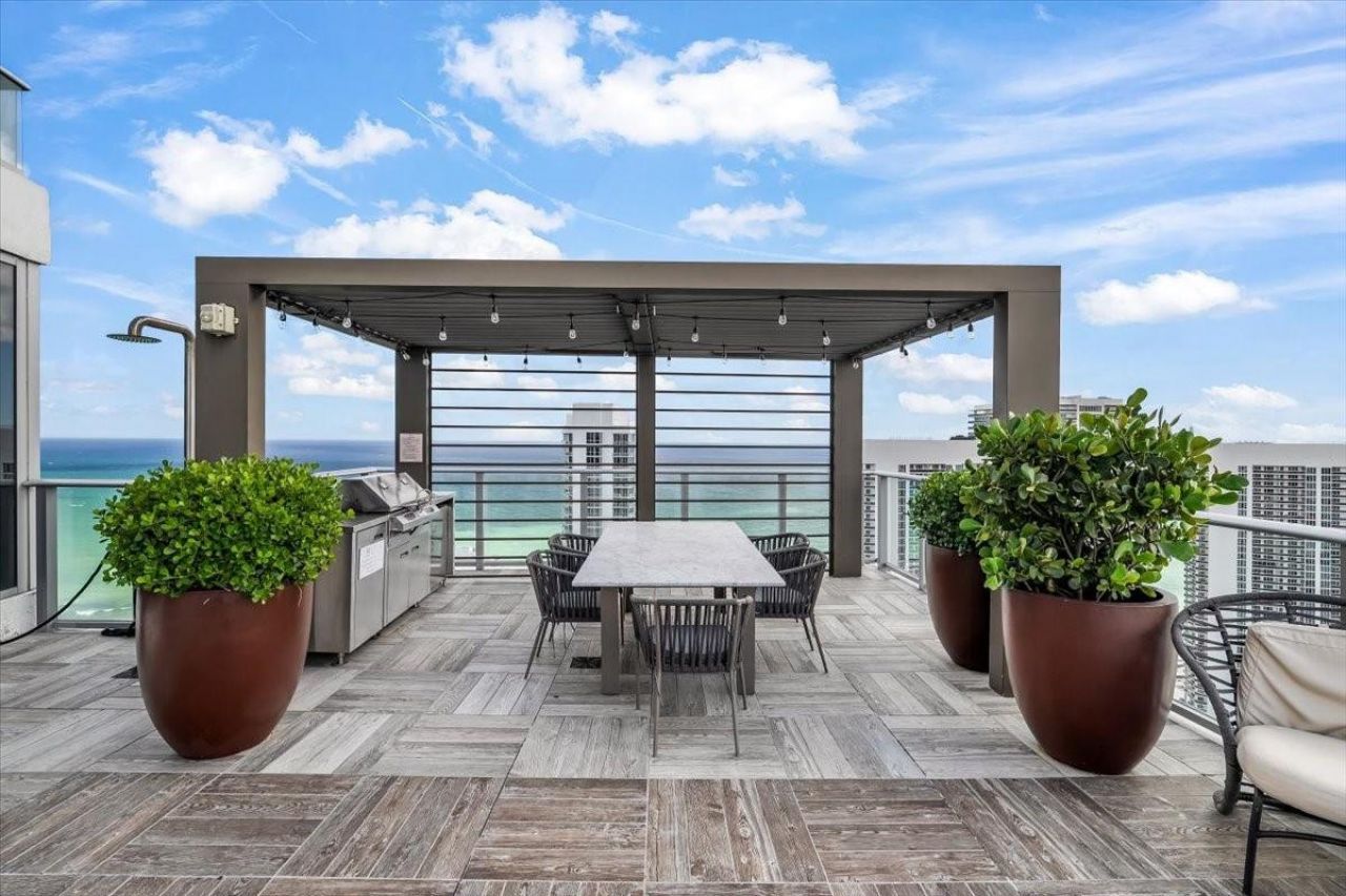 4010 S Ocean Drive, Unit R1102, Hollywood, FL 33019 Photo