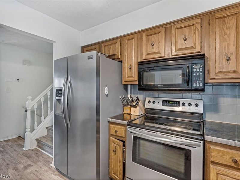 506 Garden Valley Court, Youngstown, OH 44512 Photo 12