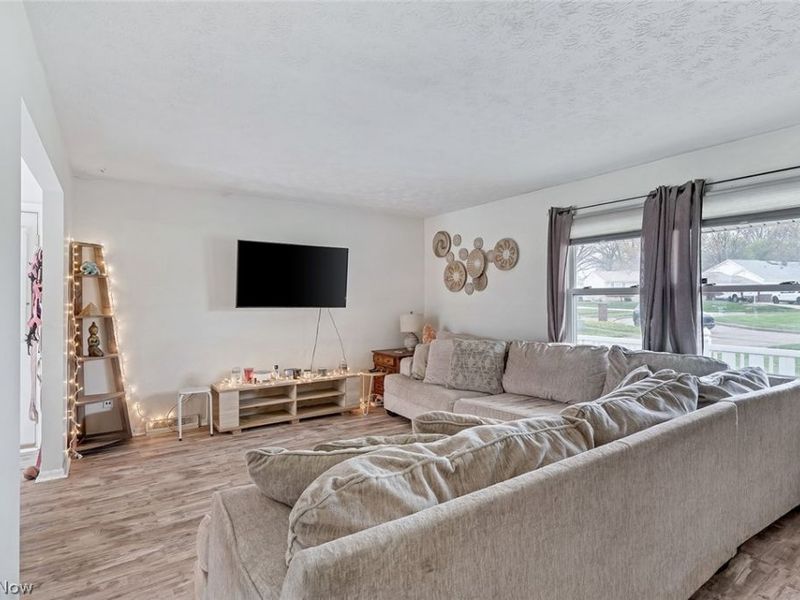 506 Garden Valley Court, Youngstown, OH 44512 Photo 14