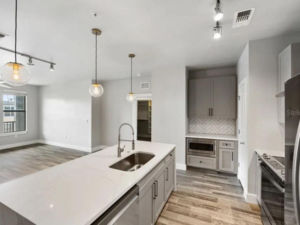 776-1 N ORANGE AVENUE , ORLANDO, FL 32801