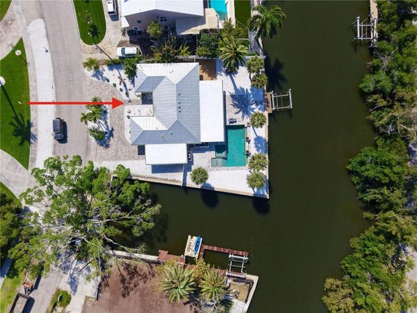306 ISLAND CIRCLE, SARASOTA, FL 34242